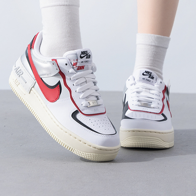 Nike耐克低帮板鞋女空军一号AF1 AIR FORCE 1运动鞋休闲鞋FN6335