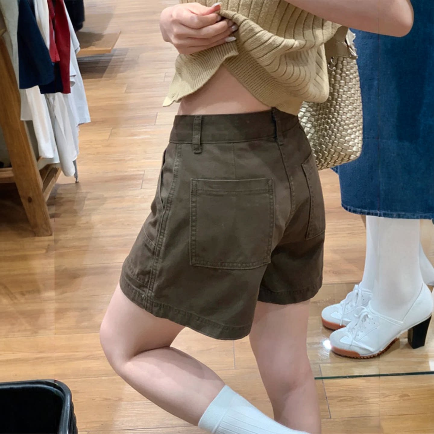 夏季辣妹工装牛仔短裤女时尚气质