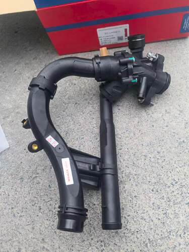 适用奔驰C级 E级 GLC级 威霆W447 v260 M274发动机冷却液节温器