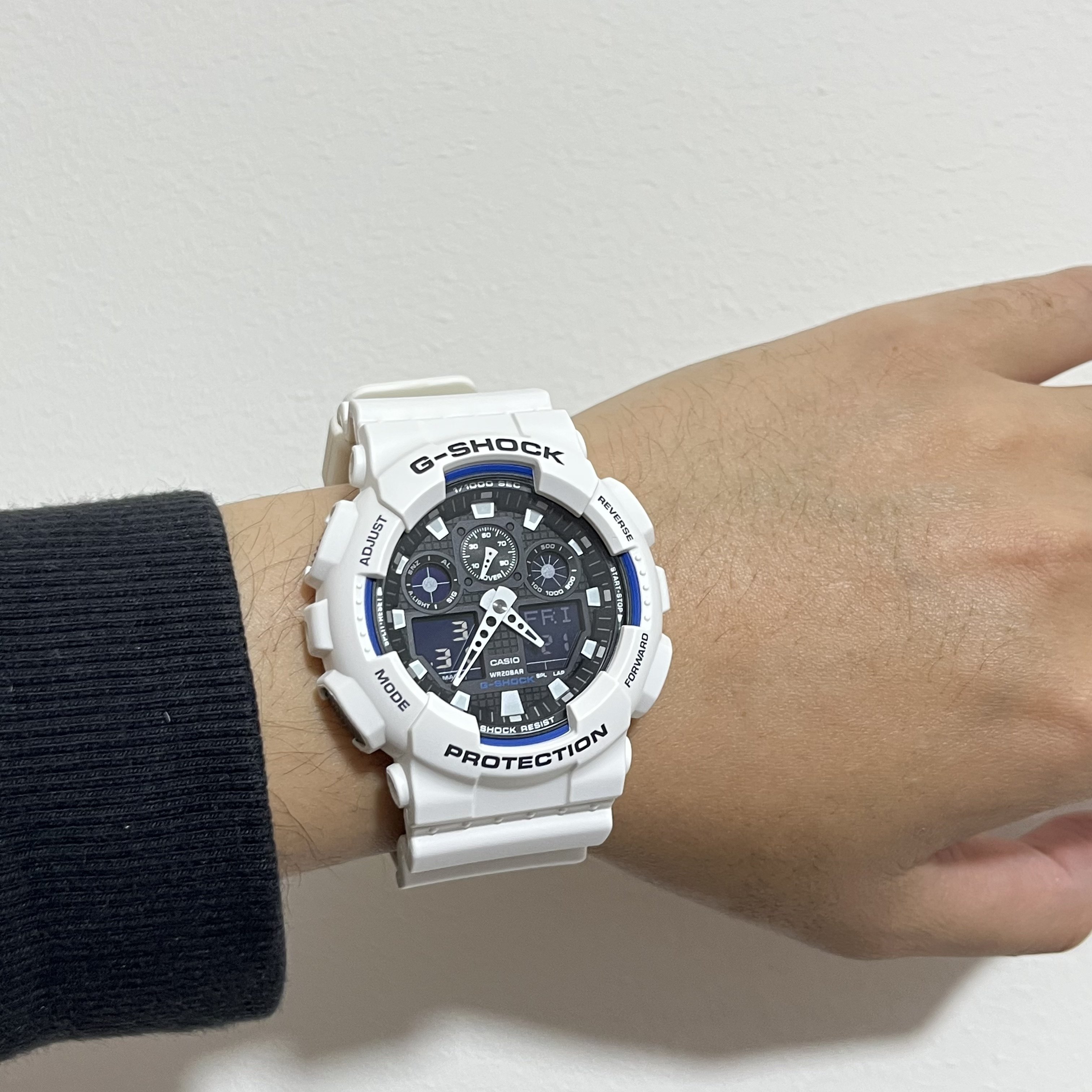 卡西欧g-shock白色电子石英学生运动手表ga-100b-7a