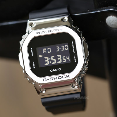 卡西欧手表金属方块复古数显手表