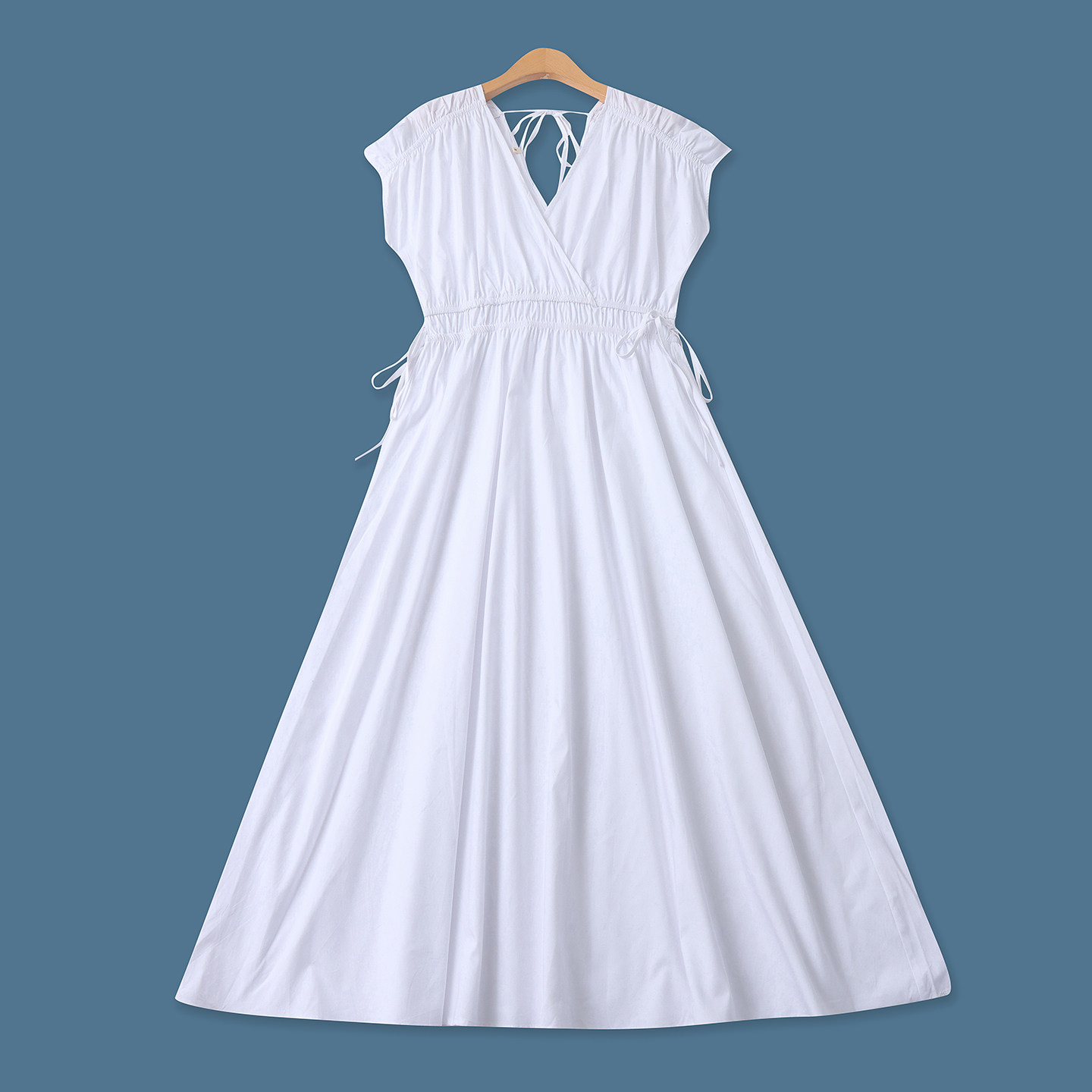 无袖连衣裙  夏季新款外贸女时尚修身V领系带套头松紧腰长裙33745