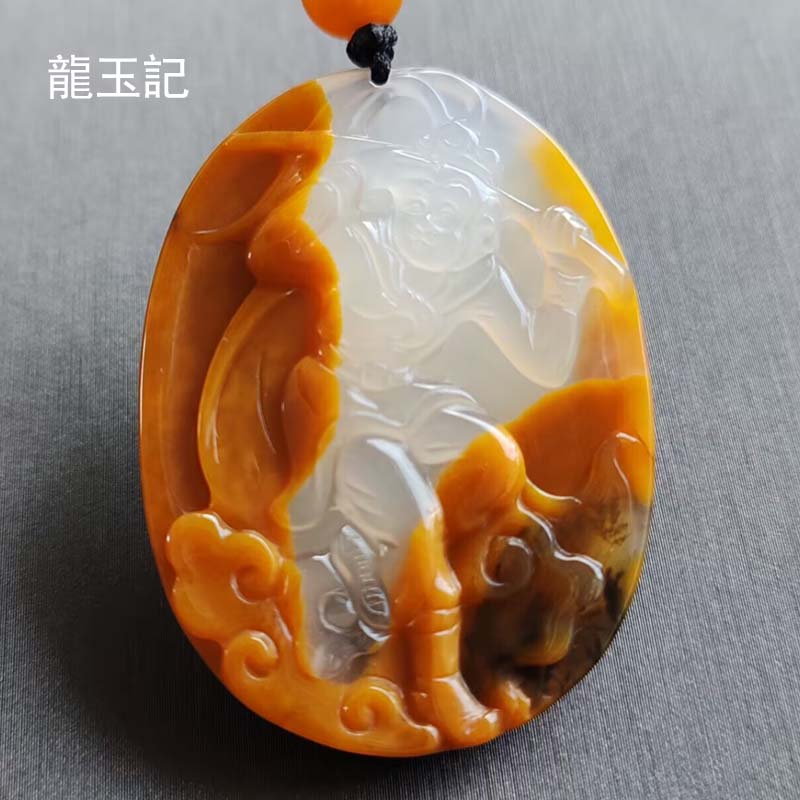 龍玉記黄龙玉牛羊马龙猴鸡狗吊坠十二生肖玉牌本命年男女小孩项链