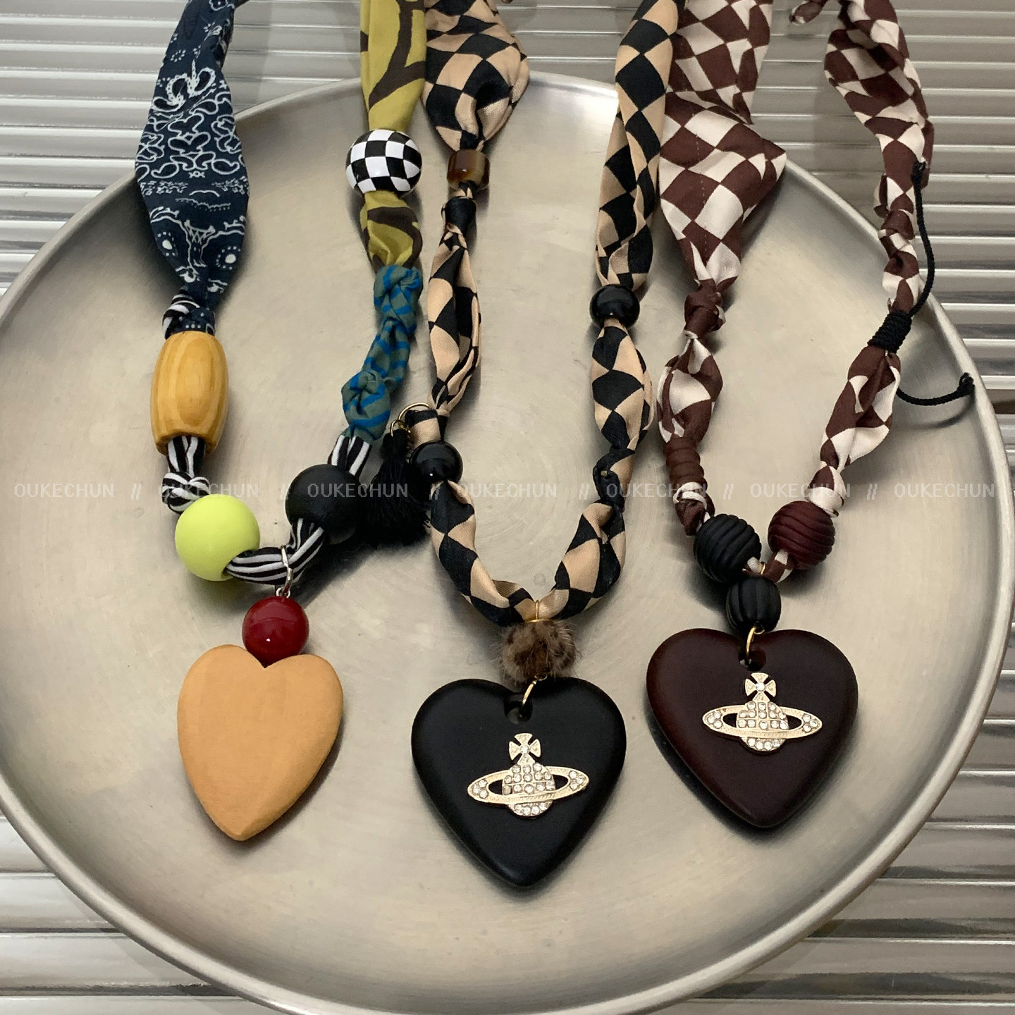 复古气质星球爱心吊坠布艺项链女春秋季新款丝巾配饰高级感锁骨链