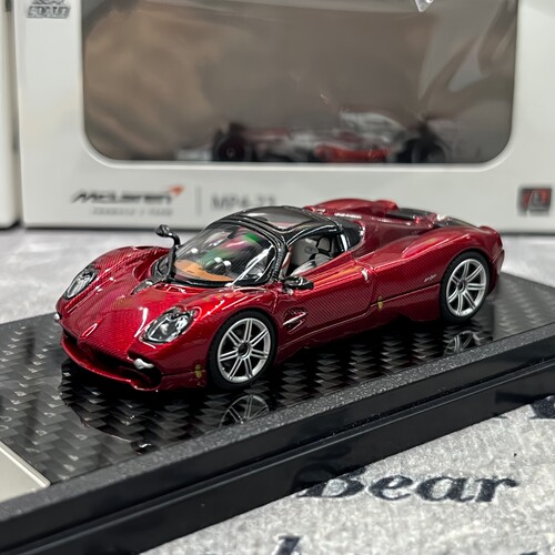 LCD 1:64 帕加尼 乌托邦 Utopia 合金仿真汽车模型