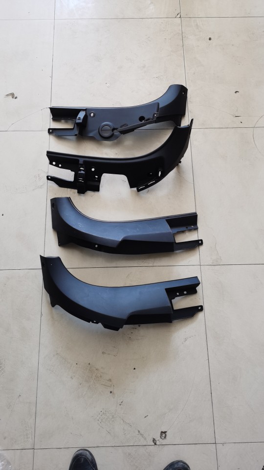 东风柳汽乘龙霸龙原厂配件乘龙H7M3H5雨刮盖板饰板风窗下饰板