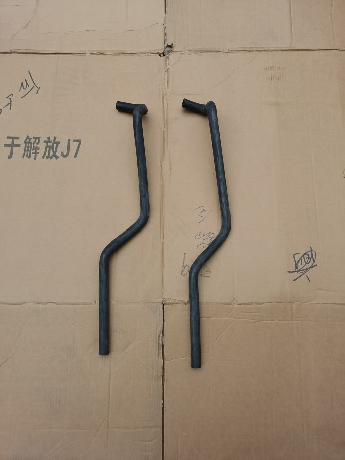 东风柳汽乘龙霸龙配件乘龙h5暖风水管 空调暖风管