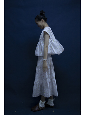 英国liberty Tana Lawn《The Cast act》云状贝壳褶皱上衣