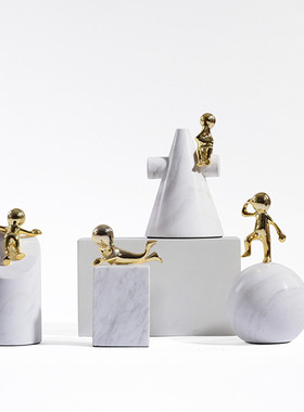 轻奢风金属人物玄关电视柜装饰品