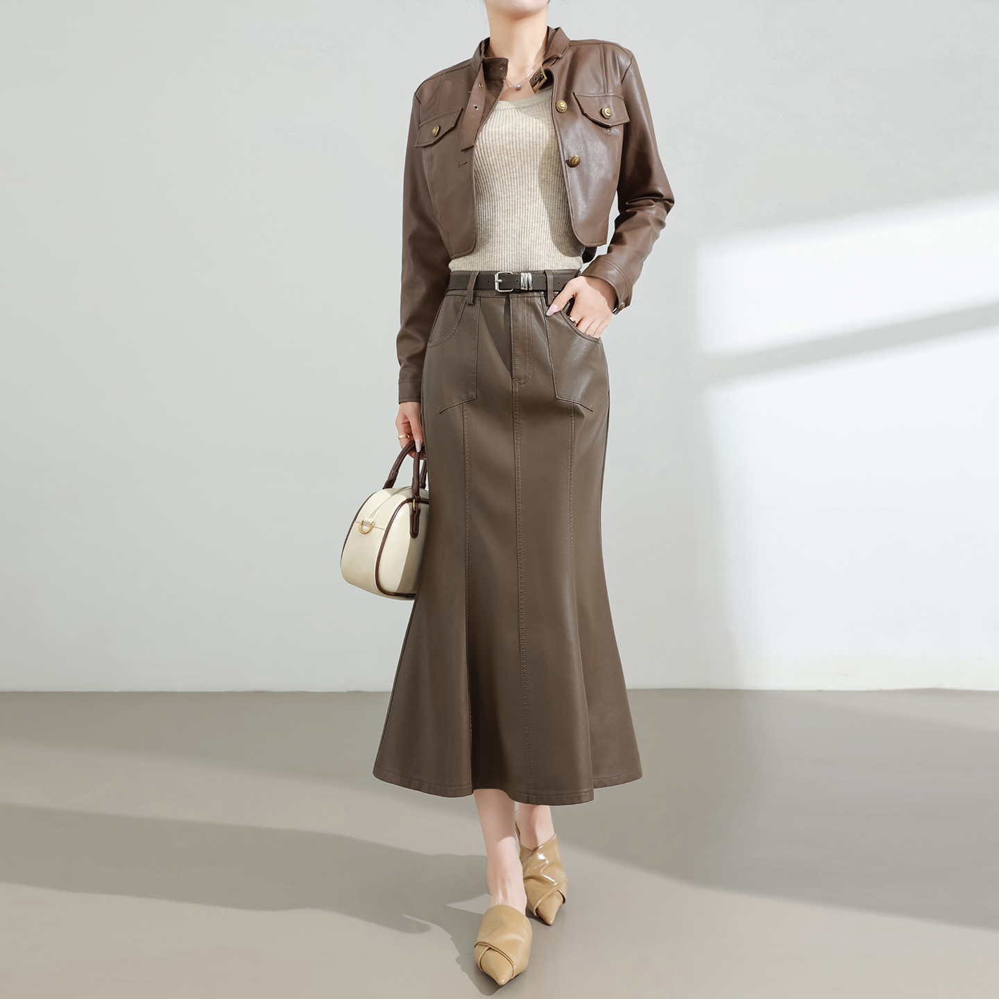 咖色pu皮裙鱼尾半身裙女秋季