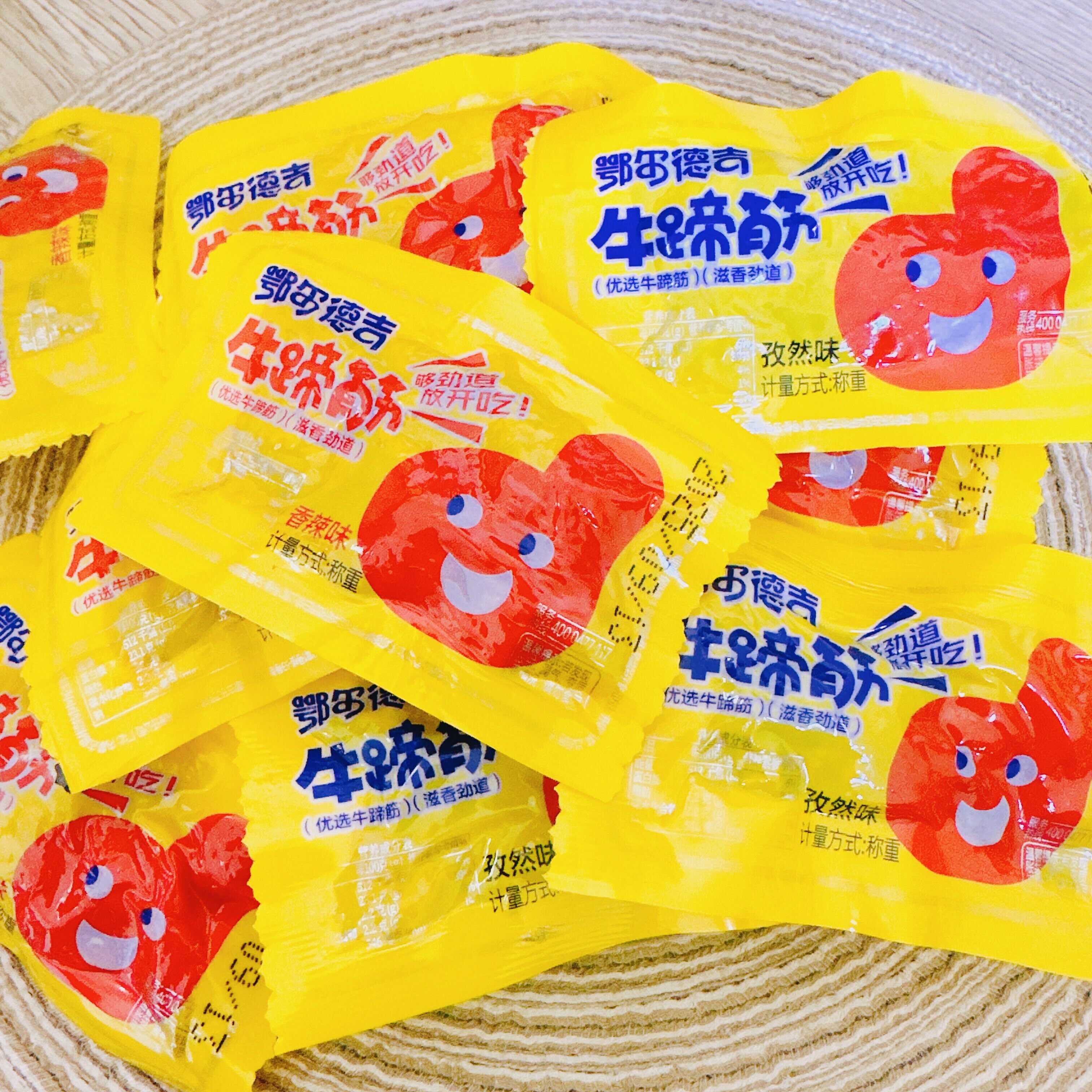 鄂尔德吉香辣味牛蹄筋零食