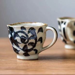 日本进口釉下彩冰裂釉粗陶瓷手绘唐草纹马克杯手工复古咖啡杯水杯