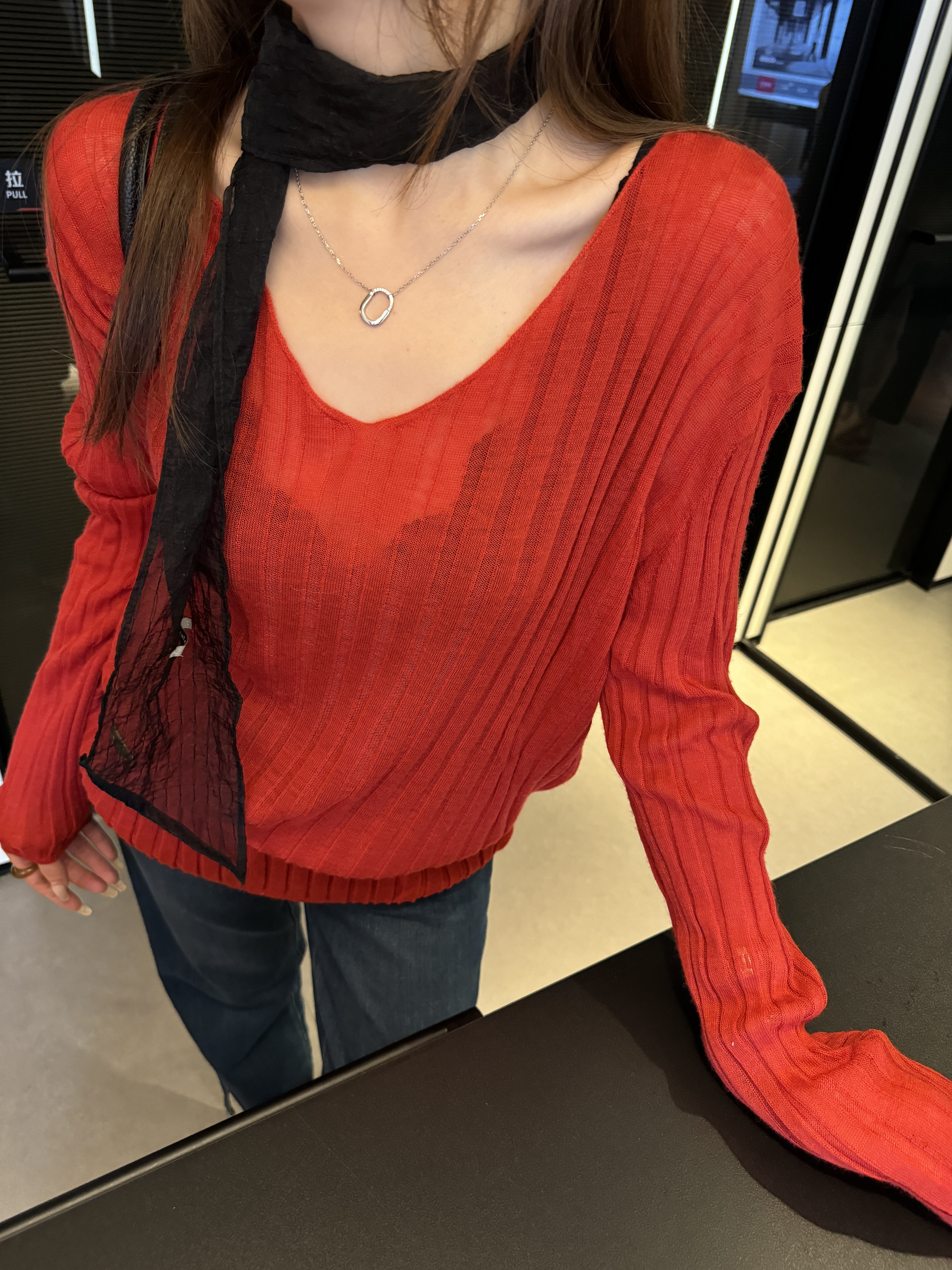 2026秋季新款韩版设计感V领长袖针织衫女宽松显瘦百搭打底上衣潮