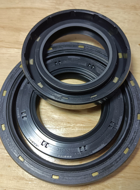马达骨架进口油封AE0984H  AE1033A AE1032G变数箱轴用旋转密封圈