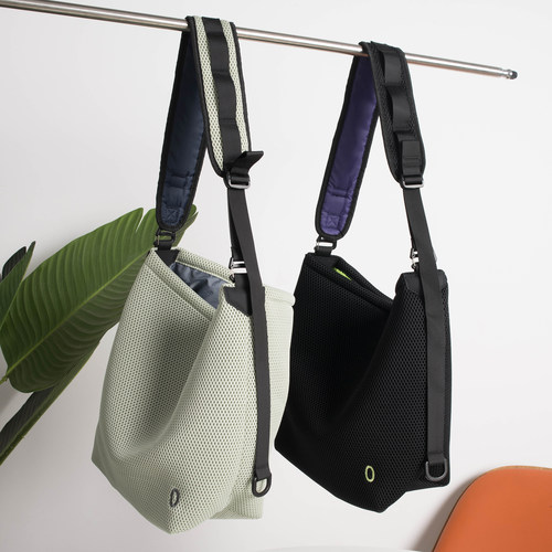 小O系男女同款单肩包休闲运动