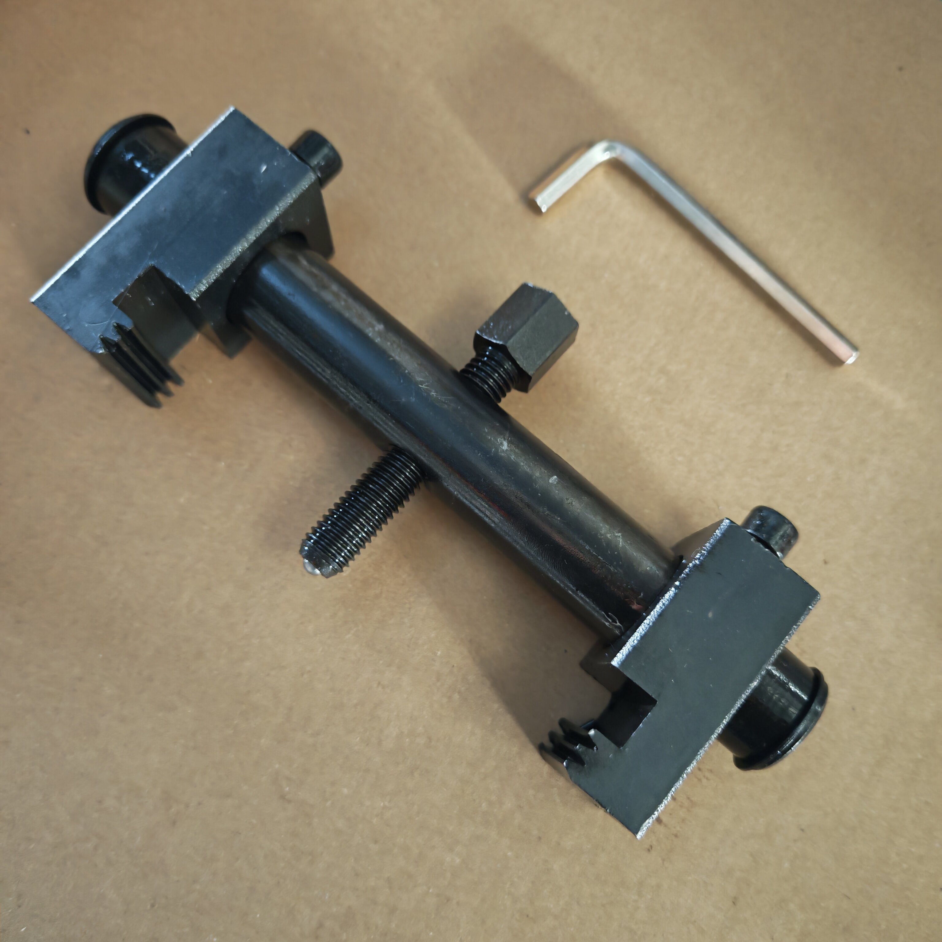 曲轴皮带轮拉马拆皮带轮工具风机叶轮电机方向盘拉马配件拆卸工具