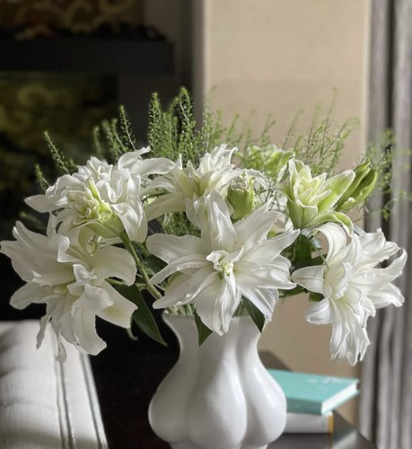 新森林重瓣爱莎艾莎百合基地现采现发高端百合鲜切花送人礼物顺丰