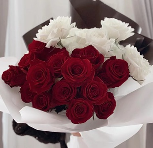 新森林鲜花红白高级ins 高级感十足高冷轻奢顺丰空运