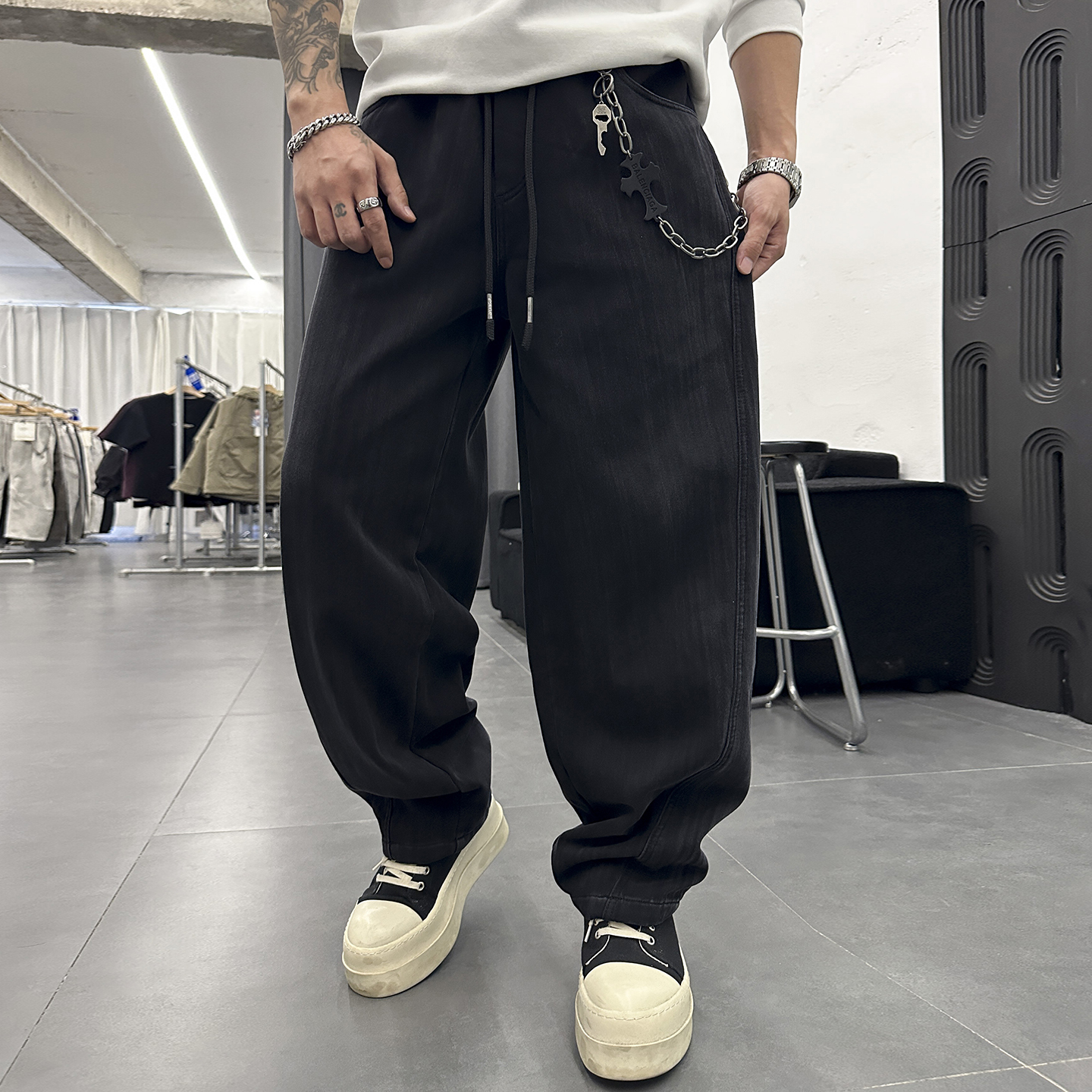 秋款水洗做旧立体剪裁加绒裤子