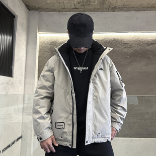 皮标点缀宽松版 口袋羽绒服男个性 型落肩设计连帽百搭外套 工装 冬季