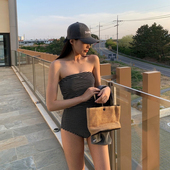 新款 泳衣女款 2025年爆款 连体网红风遮肚高级感连身显瘦可爱泡温泉