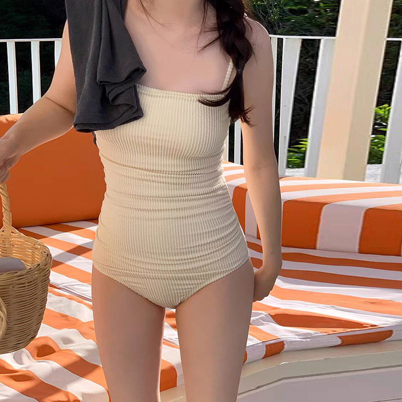 女士绝美连体遮肚子显瘦泳衣女高级感2025新款性感纯欲ins风度假