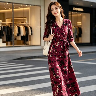 maSande 法式复古轻熟风连衣裙女2026新款夏季气质碎花显瘦长裙子