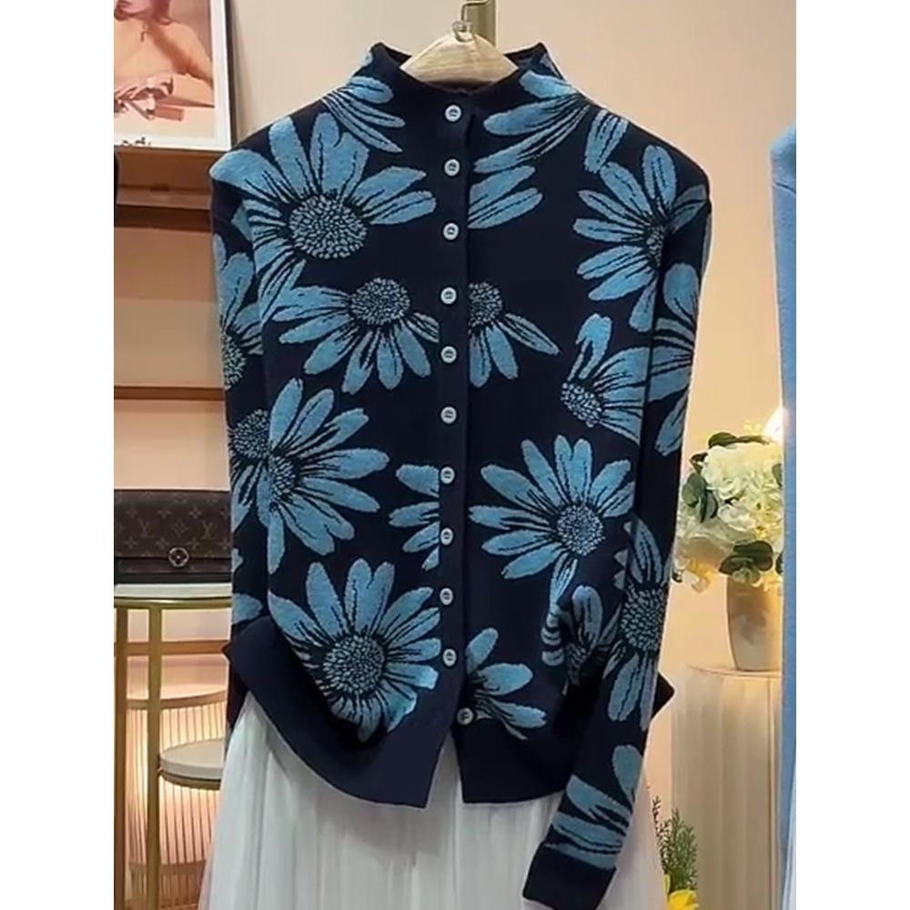 大码女装蓝色花朵印长袖开