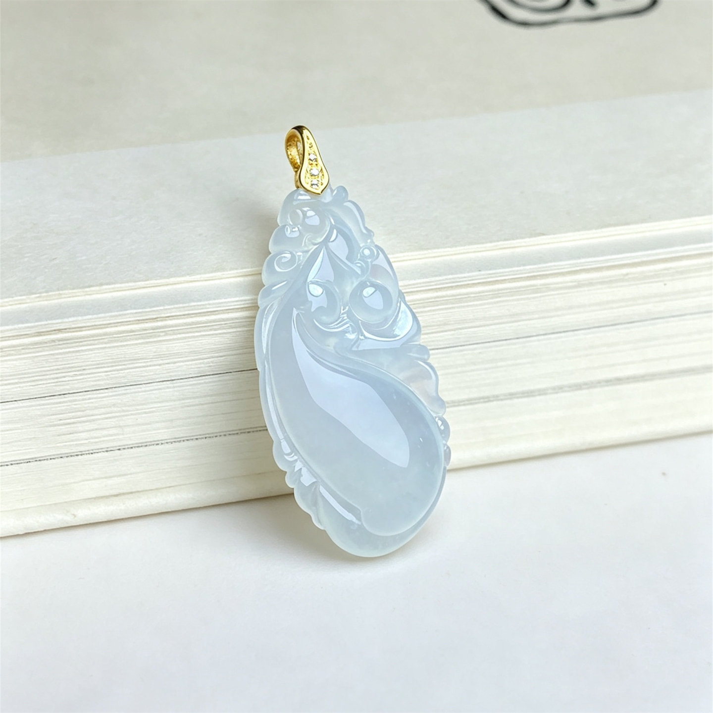 翠贵人18K冰种老坑吉祥如意吊坠