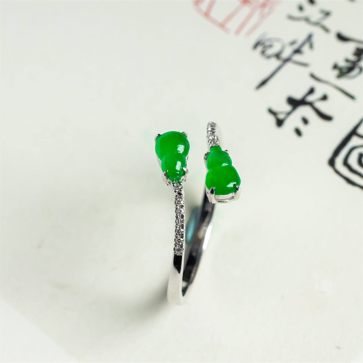 翠贵人18K老坑冰种葫芦时尚戒指