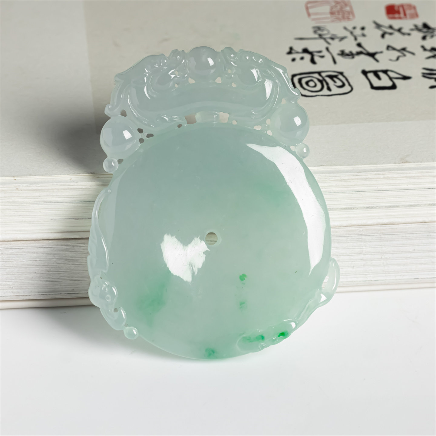 缅甸天然翡翠a货冰糯种阳绿仿古平安扣吊坠男女款平安如意绿挂件