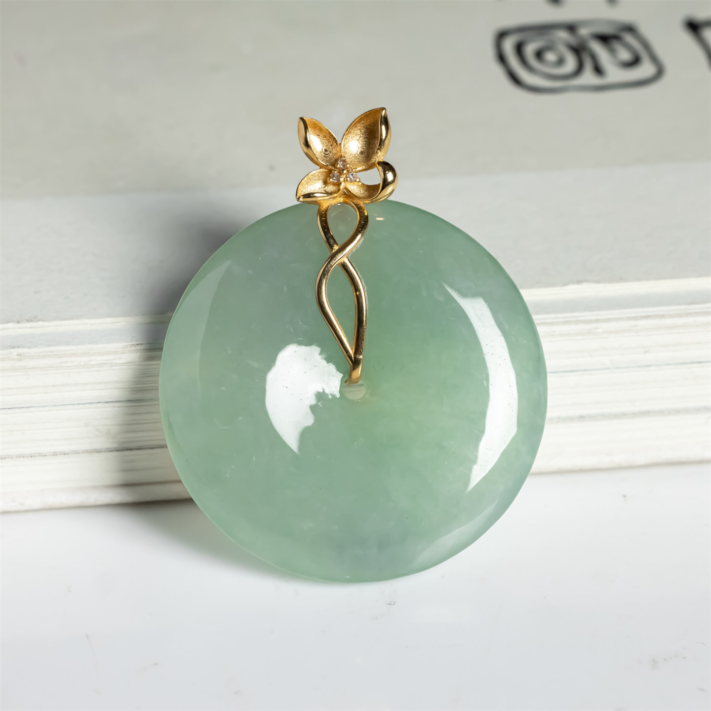 缅甸天然翡翠A货冰糯种浅绿平安扣吊坠18K男女款平安如意翡翠挂件,珠宝/钻石/翡翠,颈饰,淘宝优惠券,粉丝福利购,淘宝优惠卷