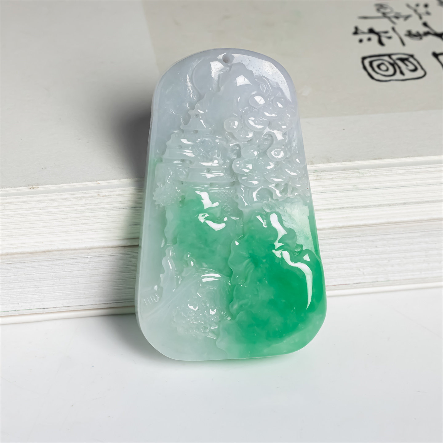 缅甸天然翡翠a货老坑阳绿山水意境牌吊坠男女款一帆风顺冰绿挂件