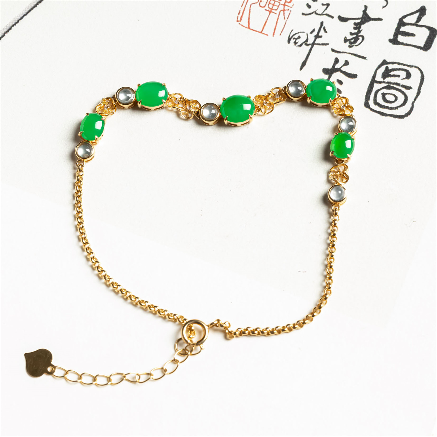 翠贵人18K老坑冰种阳绿女款手链