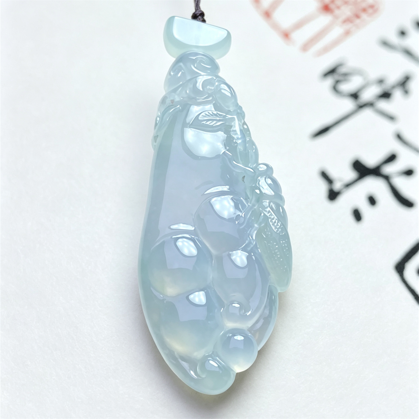 缅甸天然翡翠a货冰种老坑冰透佛手瓜吊坠男女款冰透一鸣惊人挂件