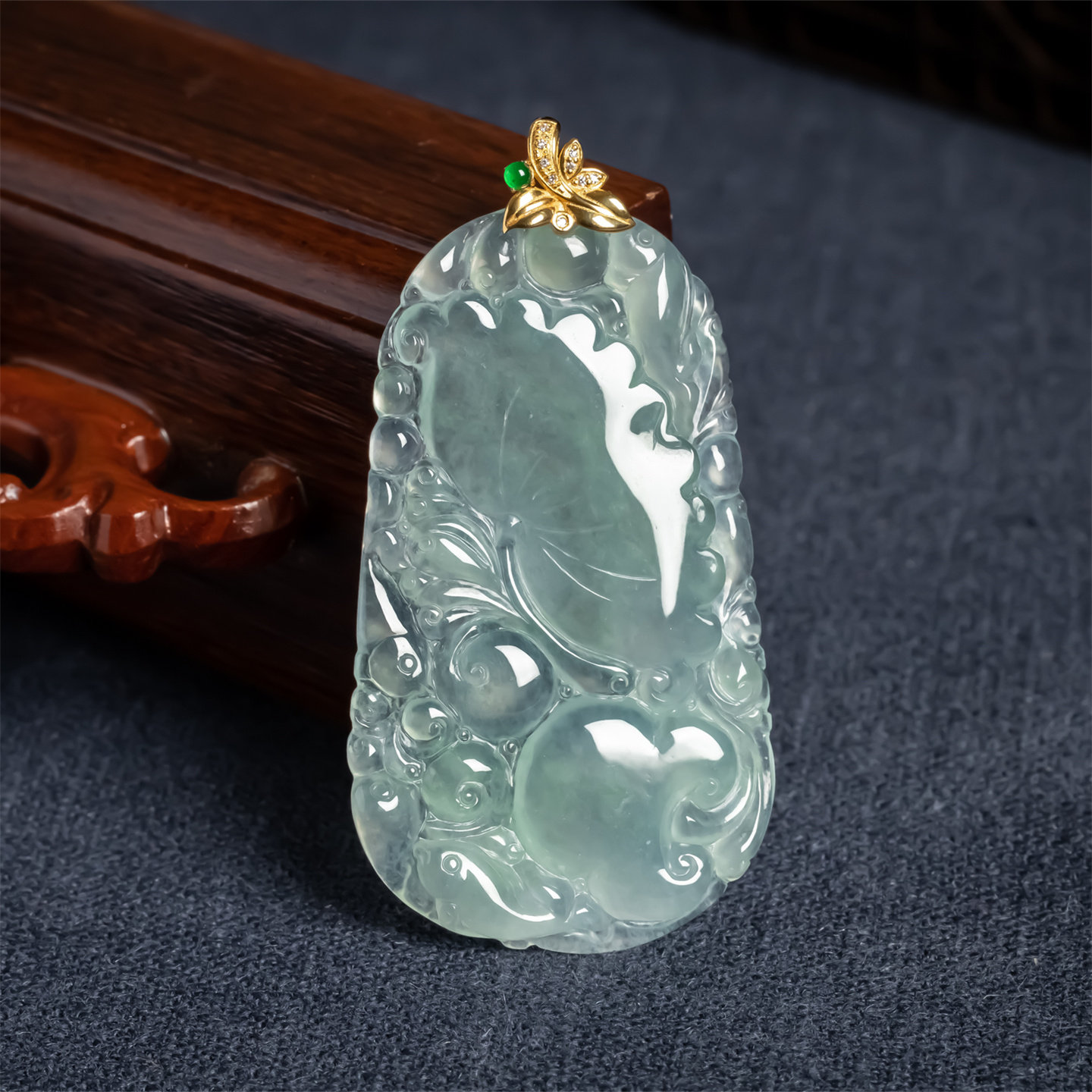缅甸天然翡翠a货冰种晴绿和和美美如意吊坠18K荷叶鱼男女款玉挂件