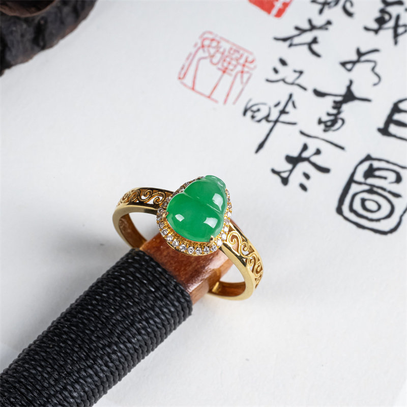 天然翡翠a货冰阳绿葫芦18K金戒指缅甸玉石老坑冰种女款戒指时尚
