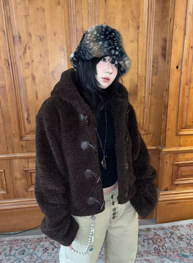 local aliens外星沙龙美式复古棕色羊羔毛牛角扣短款连帽毛呢外套