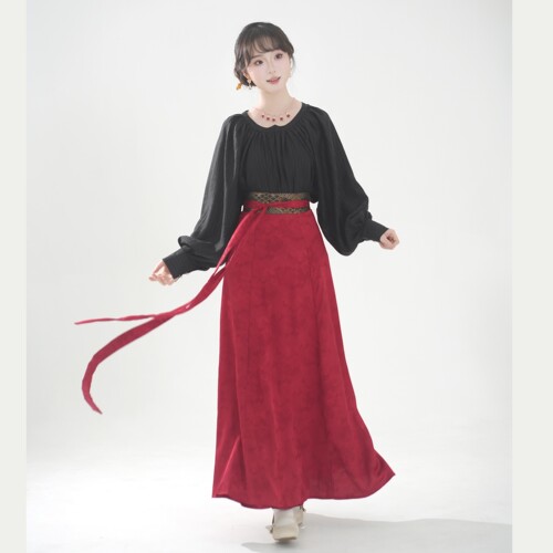 汉墨记春来唐制鸡心领汉服套装