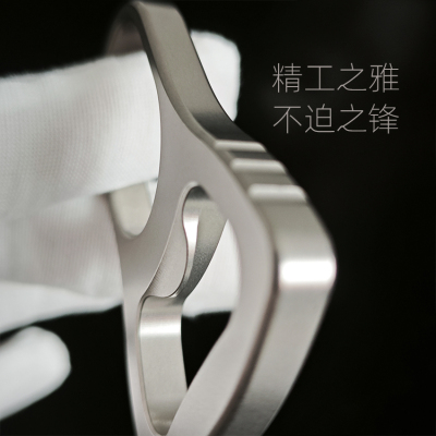 饿鱼金防身开瓶器超轻耐磨礼物