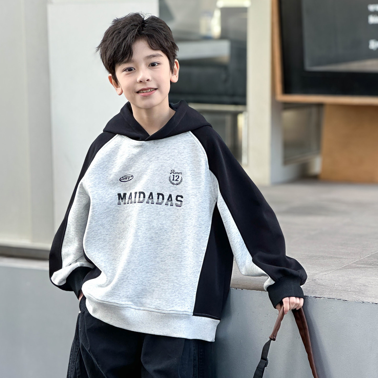 2026春秋新款撞色男童卫衣 熊猫圆圆潮牌印花儿童春装连帽上衣