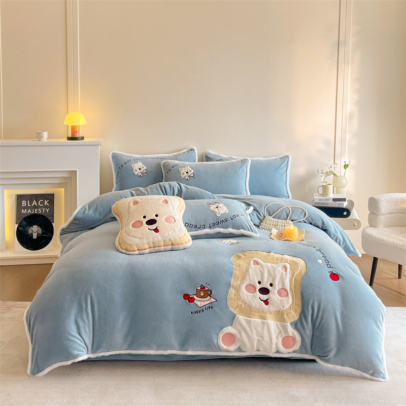 高端A类230克全消光牛奶绒四件套重工刺绣贴布绣加厚冬保暖床品