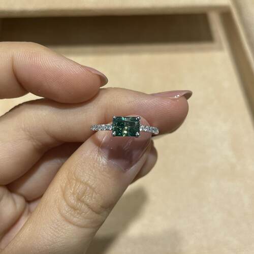 S925纯银戒指女轻奢高级四爪绿色