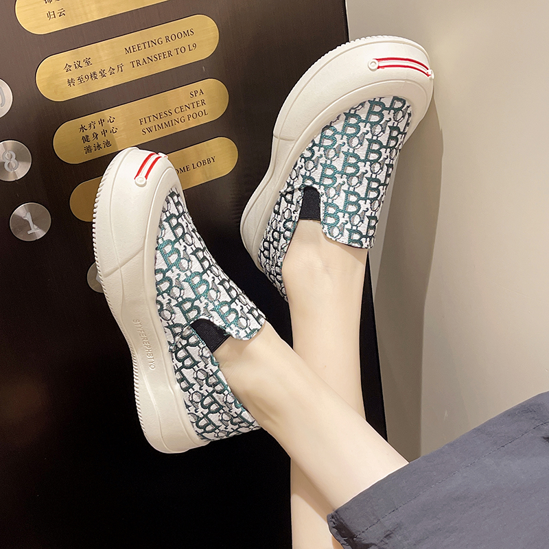 一脚蹬懒人鞋女布鞋潮牌乐福鞋