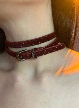 甜酷辣妹酒红choker绕圈式双层项圈小众设计高级感2026新款女