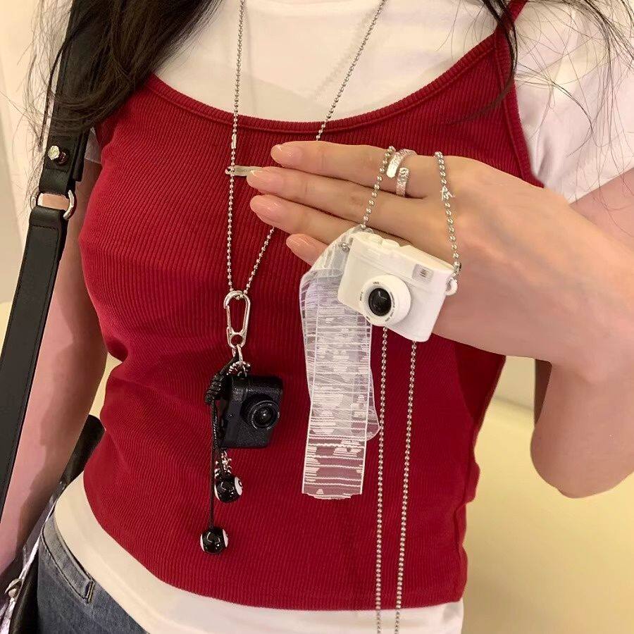 咔嚓闪光相机吊坠项链女复古个性嘻哈长款卫衣链独特设计百搭配饰