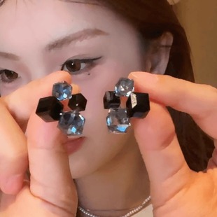 黑色几何立体方糖耳环女2025新款925银针耳钉小众高级感独特耳饰