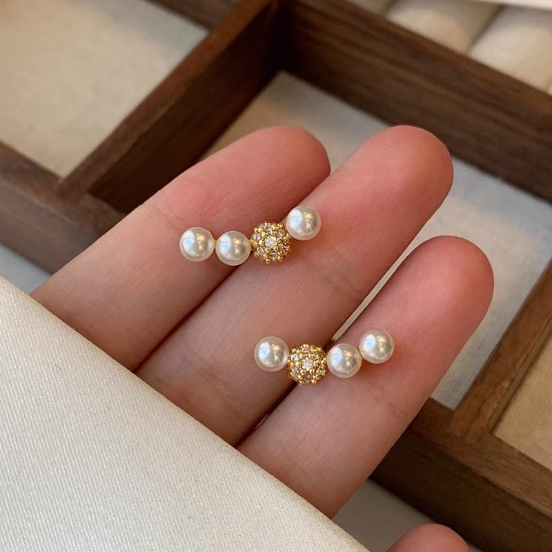精致设计感弧形珍珠耳钉简约养耳洞耳环时尚轻奢高级感耳饰品新款,饰品/流行首饰/时尚饰品新,耳钉,淘宝优惠券,粉丝福利购,淘宝优惠卷