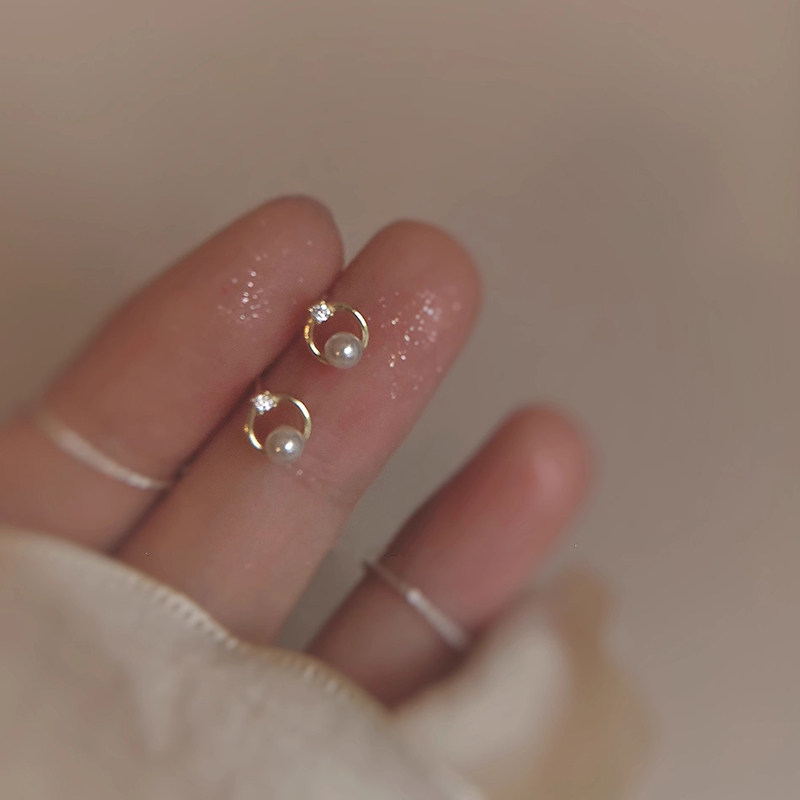 925银针迷你珍珠锆钻小圈圈耳钉养耳洞独特设计感精致高级感耳环,饰品/流行首饰/时尚饰品新,耳钉,淘宝优惠券,粉丝福利购,淘宝优惠卷