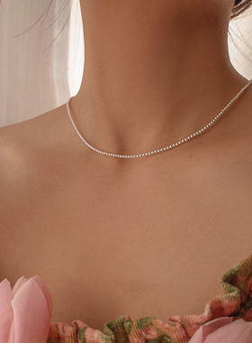 爆款2mm极细珍珠项链女夏设计感2025新款小米粒珍珠锁骨链爆款